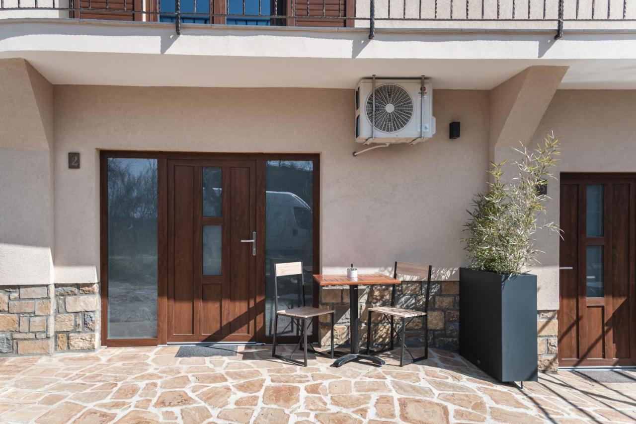 Apartament Hisa Kapis With Hot Tube Koper Zewnętrze zdjęcie