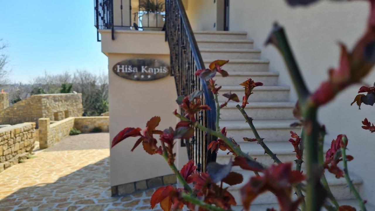 Apartament Hisa Kapis With Hot Tube Koper Zewnętrze zdjęcie