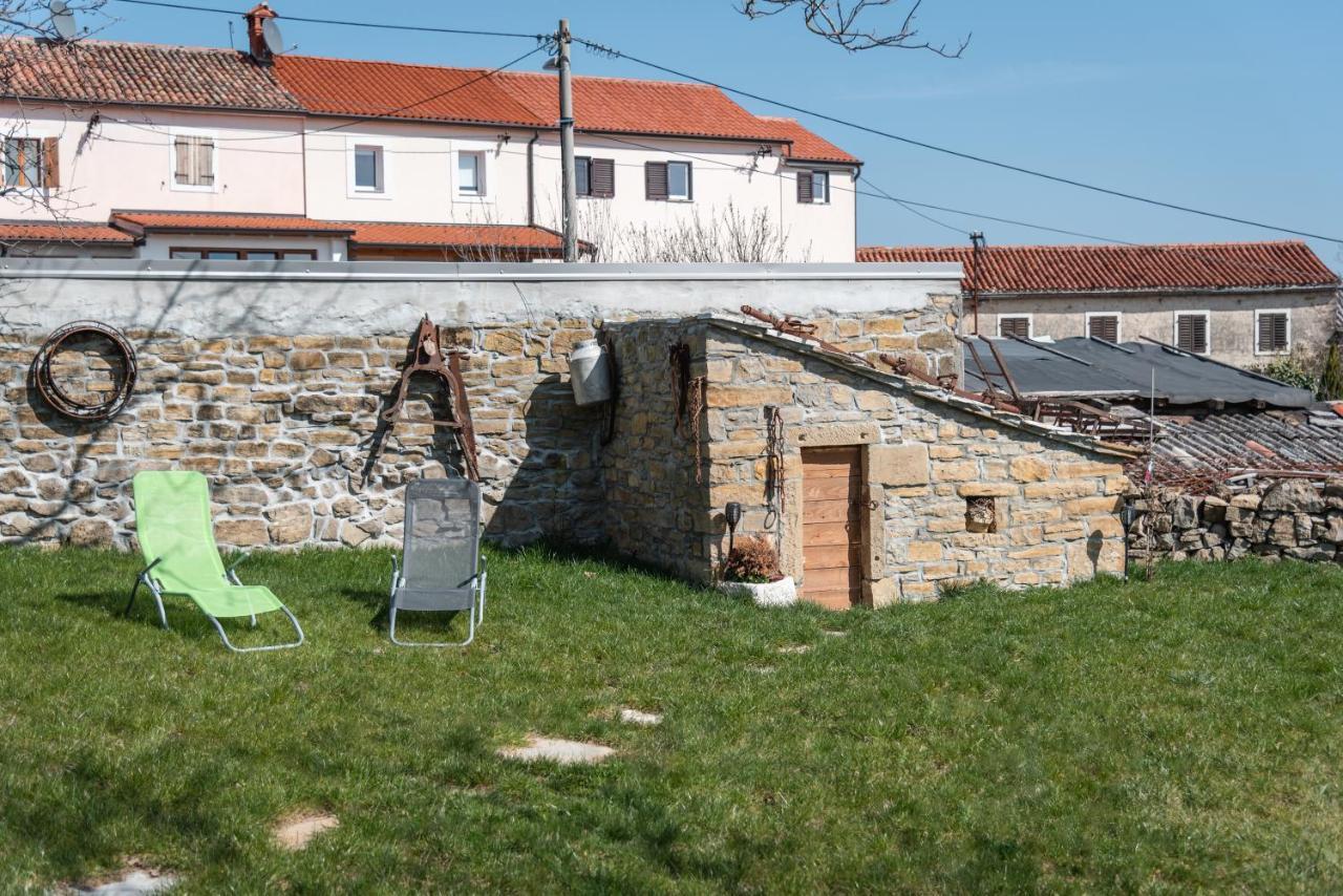 Apartament Hisa Kapis With Hot Tube Koper Zewnętrze zdjęcie