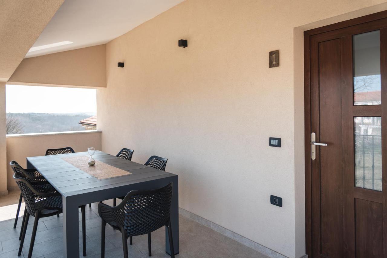 Apartament Hisa Kapis With Hot Tube Koper Zewnętrze zdjęcie