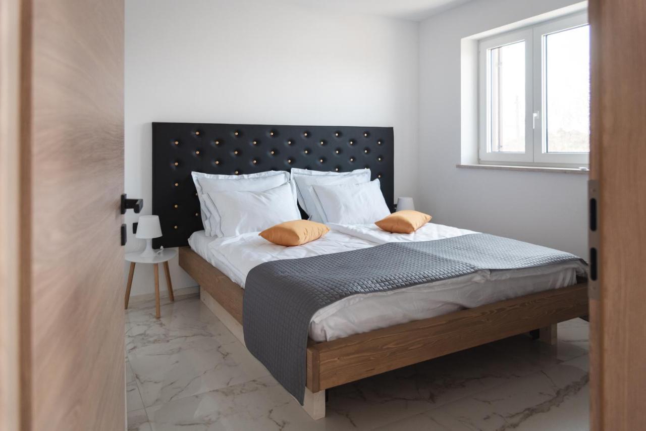 Apartament Hisa Kapis With Hot Tube Koper Zewnętrze zdjęcie