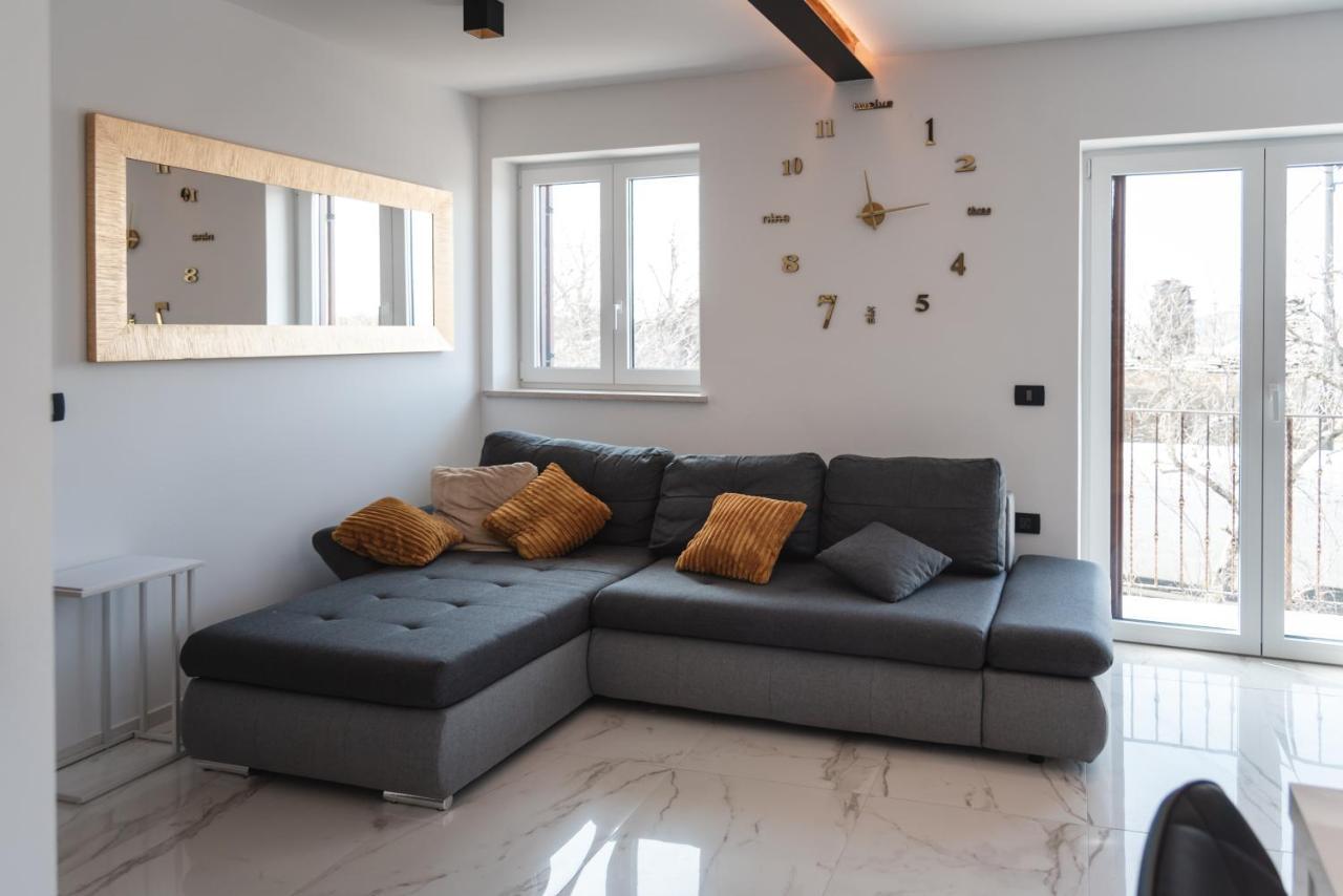 Apartament Hisa Kapis With Hot Tube Koper Zewnętrze zdjęcie