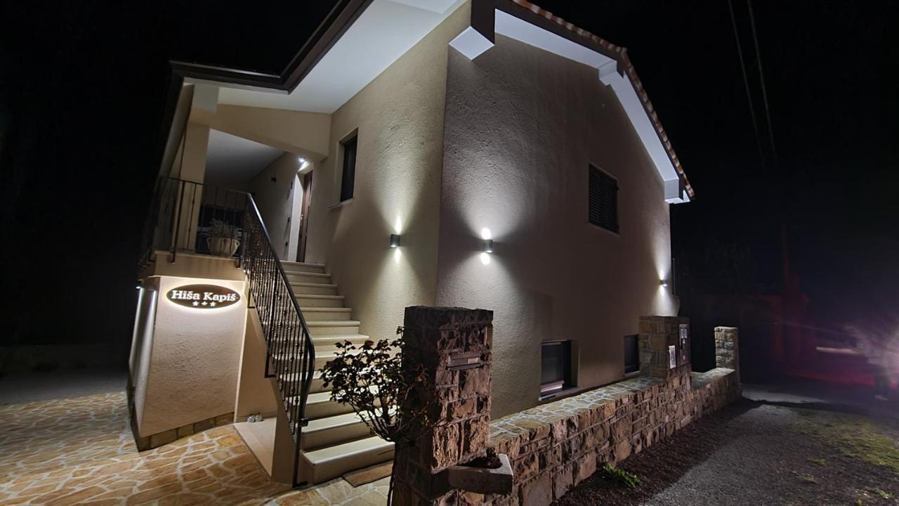 Apartament Hisa Kapis With Hot Tube Koper Zewnętrze zdjęcie
