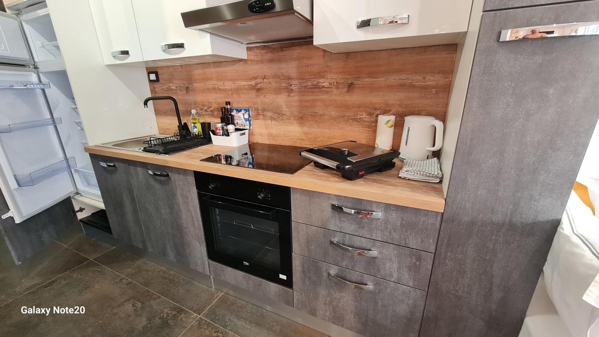 Apartament Hisa Kapis With Hot Tube Koper Zewnętrze zdjęcie