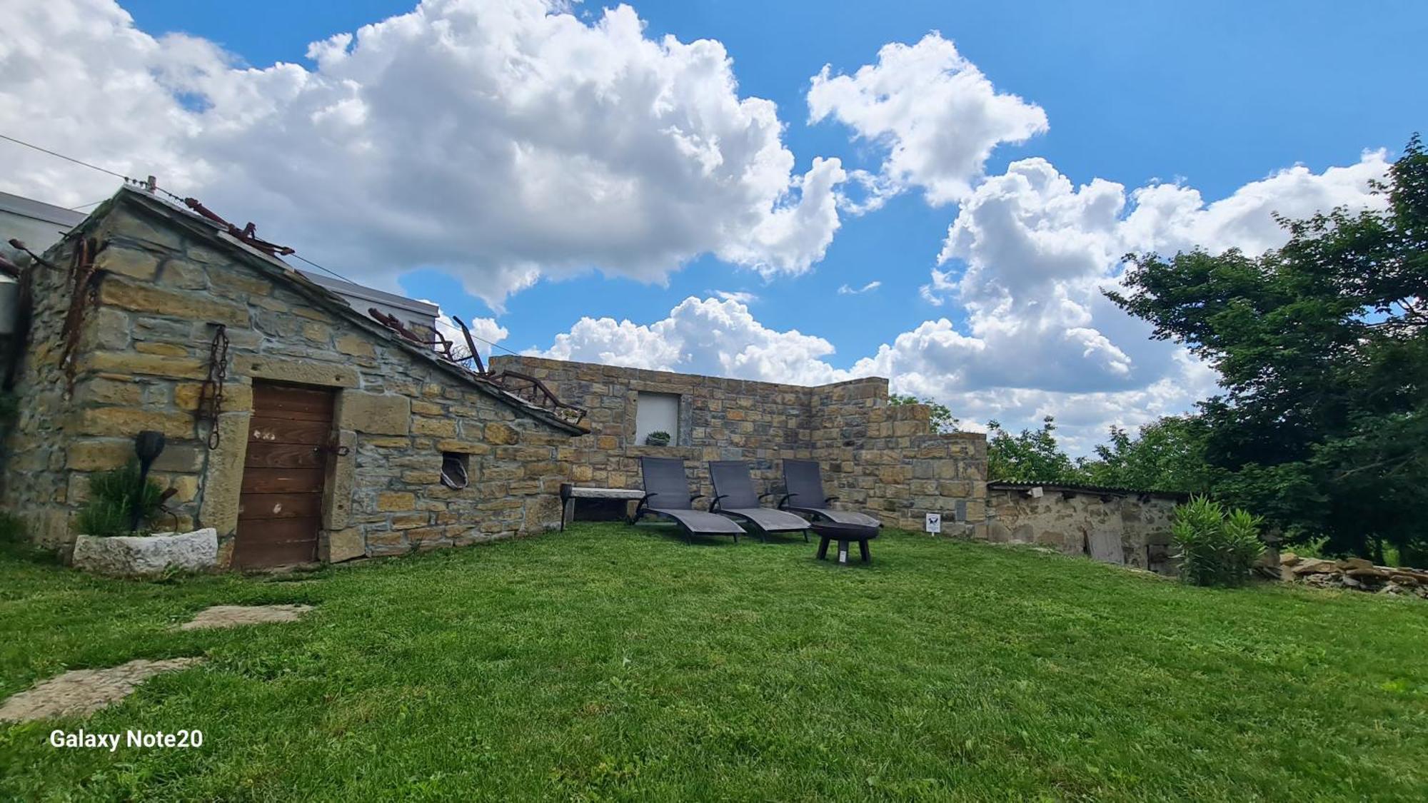Apartament Hisa Kapis With Hot Tube Koper Zewnętrze zdjęcie