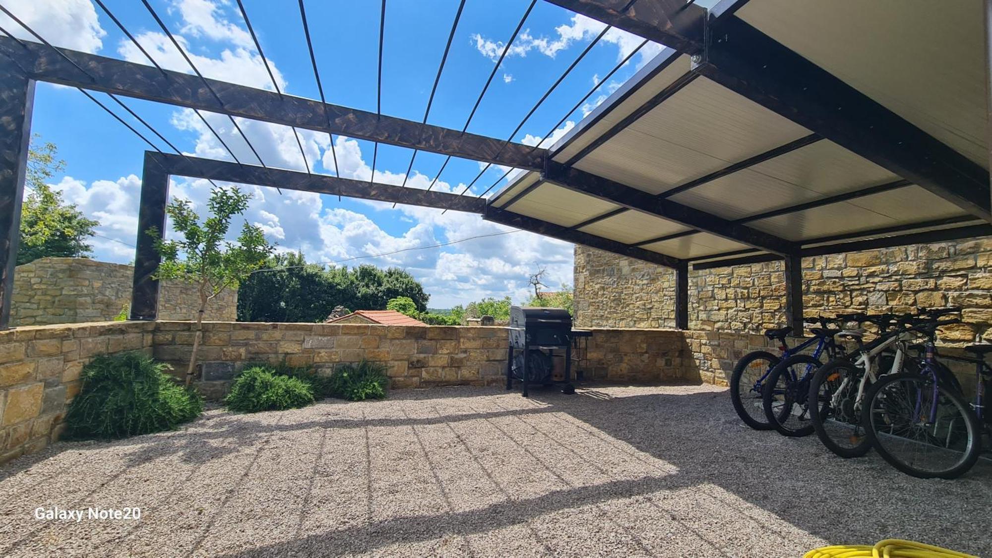 Apartament Hisa Kapis With Hot Tube Koper Zewnętrze zdjęcie